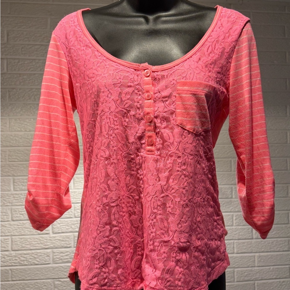 BONGO Pink‎ Lace and Stripe Blouse